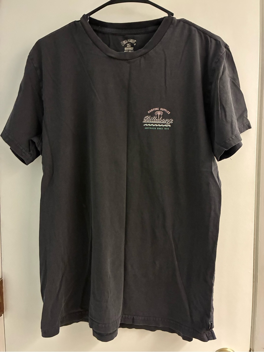 Billabong Men's Dark Gray Short Sleeve Logo Tee